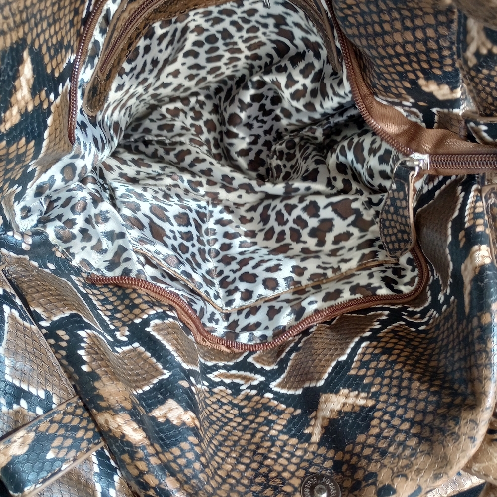 🔖Snakeskin Ruffled Handbag - Picture 13 of 16